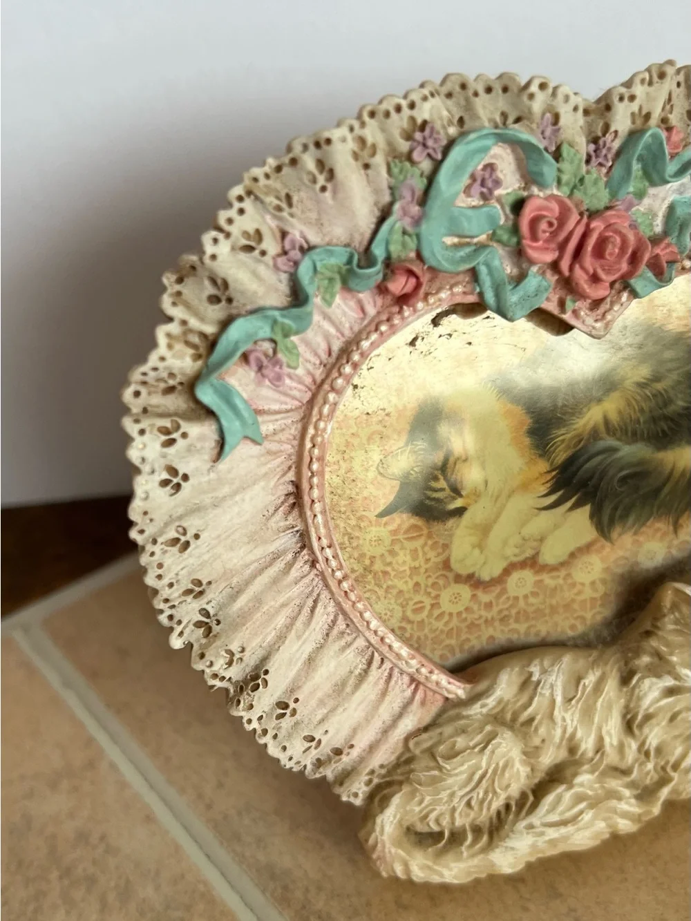 Vintage 1990 Leslie Anne Ivory Miniature Small Cat Picture Frame